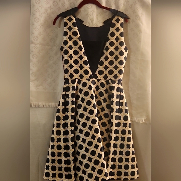 TED BAKER DRESS - Picture 6 of 12